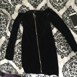 Black Bodycon Zipped Dress